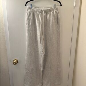 🔥FLASH SALE🔥 PINK Victoria's Secret Light Gray Joggers